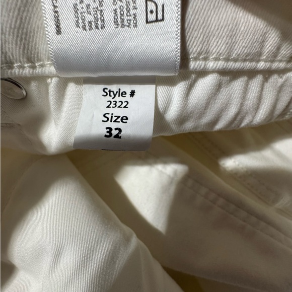 Yoga Jeans – Emily Slim – White Sustainable Denim – Size 32 - New With Tags - Picture 9 of 14